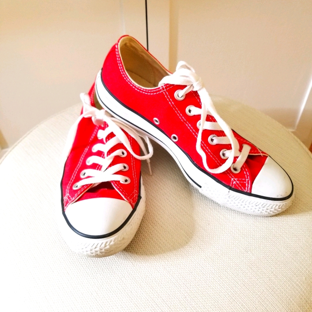 Converse Womens Red Tennis Shoes